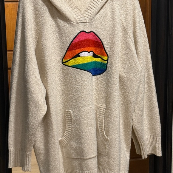 Torrid Cream Hoodie with Colorful Lips Graphic - Picture 1 of 7